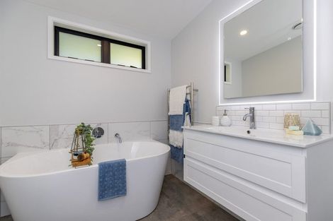 Photo of property in 79 The Esplanade, Raumati South, Paraparaumu, 5032