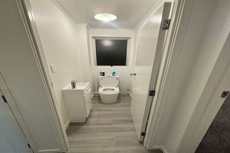 Photo of property in 2 Arnhem Place, Pukekohe, 2120