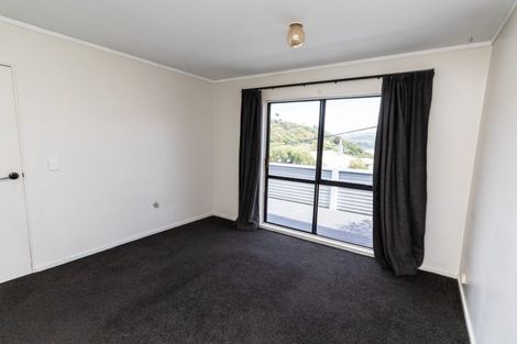 Photo of property in 25 Tukanae Street, Strathmore Park, Wellington, 6022