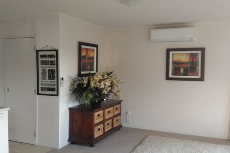 Photo of property in 52 Amorino Drive, Red Beach, 0932