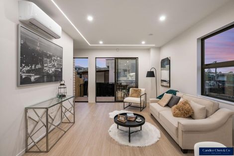 Photo of property in 4/16 Binsted Road, New Lynn, Auckland, 0600