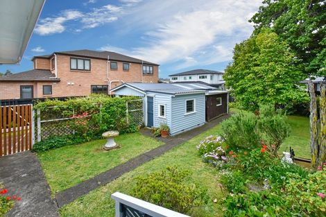 Photo of property in 14 Rogers Road, Manurewa, Auckland, 2102