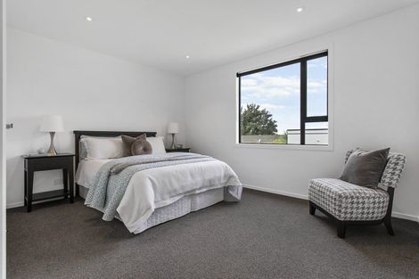 Photo of property in 37c Tawhiri Road, One Tree Hill, Auckland, 1061