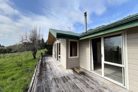 Photo of property in 82 Huia Street, Waikanae, 5036