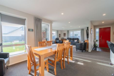 Photo of property in 25 Tawera Place, Te Anau, 9679
