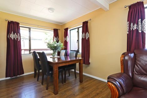 Photo of property in 14 Gilmour Place, Taradale, Napier, 4112