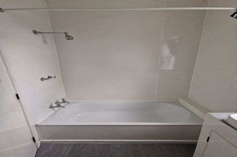 Photo of property in 71 Pirie Street, Mount Victoria, Wellington, 6011