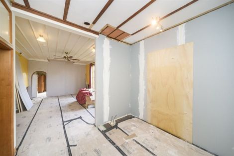 Photo of property in 102 Atawhai Road, Fitzherbert, Palmerston North, 4410