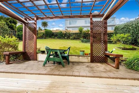 Photo of property in 73 Lynden Avenue, Hillcrest, Auckland, 0627