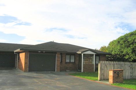 Photo of property in 1/3 Linden Avenue, Tawa, Wellington, 5028