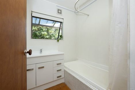 Photo of property in 165 Lone Kauri Road, Karekare, New Lynn, 0772