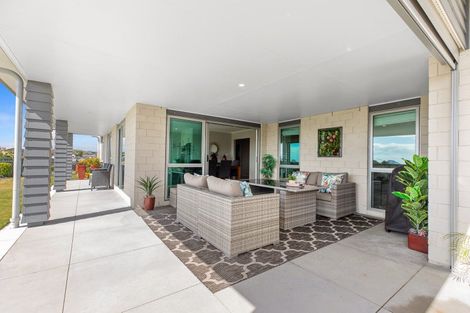 Photo of property in 6 Louise Drive, Ohauiti, Tauranga, 3112