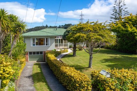 Photo of property in 32 James Tyler Crescent, Lynfield, Auckland, 1042