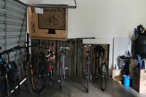 Photo of property in 15a Paeroa Street, Riccarton, Christchurch, 8041