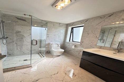 Photo of property in 27a Kelwyn Road, Kelston, Auckland, 0602