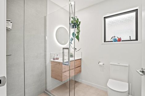 Photo of property in 12 Inder Street, Jacks Point, 9371