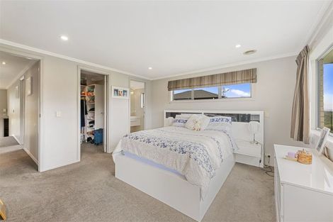 Photo of property in 22 Dawood Place, The Gardens, Auckland, 2105