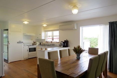 Photo of property in 50 Pagitt Street, Coromandel, 3506