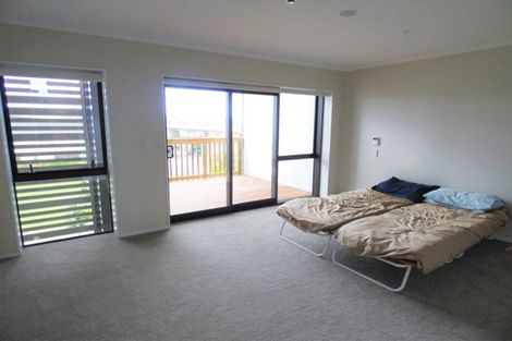 Photo of property in 25 De Havilland Road, Hobsonville, Auckland, 0618