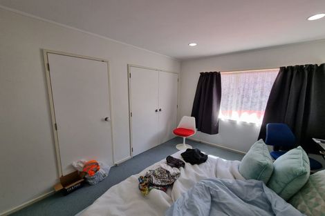 Photo of property in 2/74 College Road, Northcote, Auckland, 0627