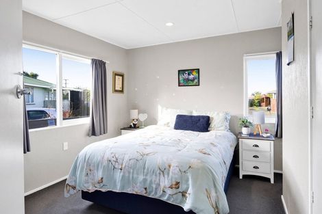 Photo of property in 6 Pacey Avenue, Hawera, 4610