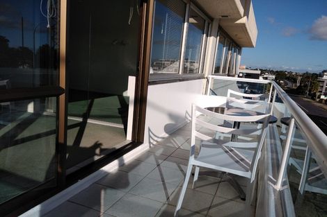 Photo of property in 4/15h Auburn Street, Takapuna, Auckland, 0622