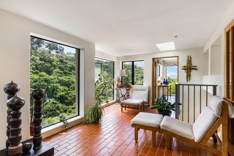 Photo of property in 74 Ranui Crescent, Khandallah, Wellington, 6035