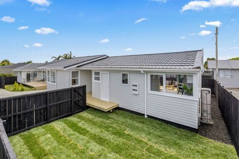 Photo of property in 15c Hamurana Place, Te Atatu Peninsula, Auckland, 0610