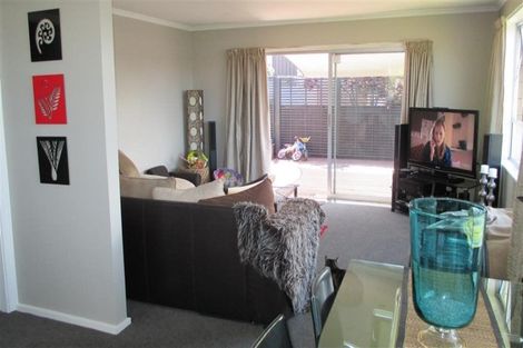 Photo of property in 8 Brentwood Street, Parklands, Christchurch, 8083