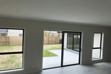 Photo of property in 16 Faber Place, Rototuna North, Hamilton, 3210