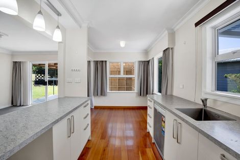 Photo of property in 1628 Mountain Road, Inglewood, 4330