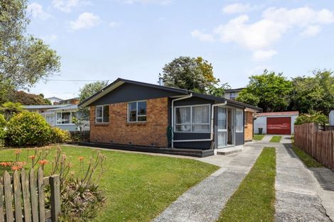 Photo of property in 22 Manapouri Place, Glenview, Hamilton, 3206