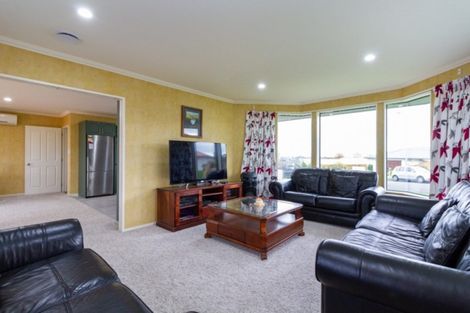 Photo of property in 101 Parnell Heights, Kelvin Grove, Palmerston North, 4414