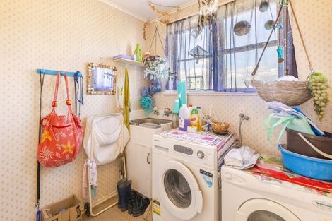 Photo of property in 34 Waverley Street, Waipawa, 4210