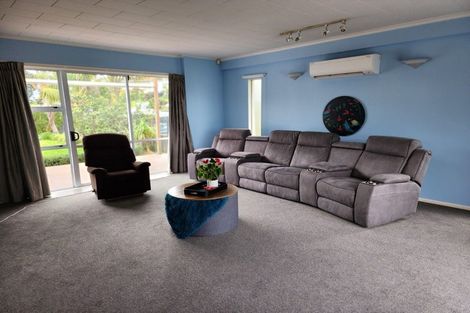 Photo of property in 45 Riverhills Avenue, Pakuranga Heights, Auckland, 2010