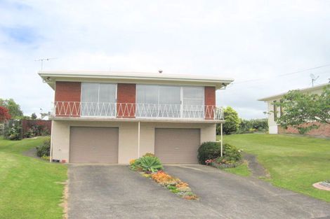 Photo of property in 32 Royston Street, Rosehill, Papakura, 2113