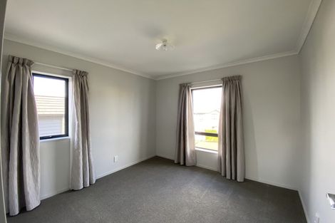 Photo of property in 37 Ipukarea Street, Weymouth, Auckland, 2103