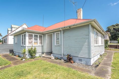 Photo of property in 2 Brooking Street, Tawhero, Whanganui, 4501