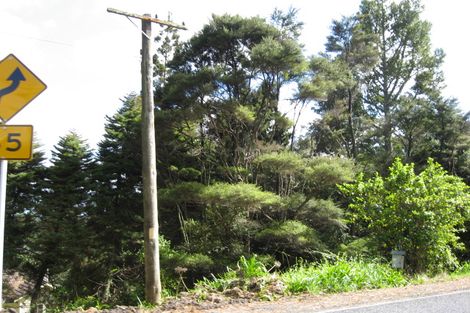 Photo of property in 215 Forest Road, Waiatarua, Auckland, 0612