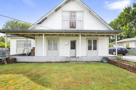 Photo of property in 19 Milne Street, Hunterville, 4730