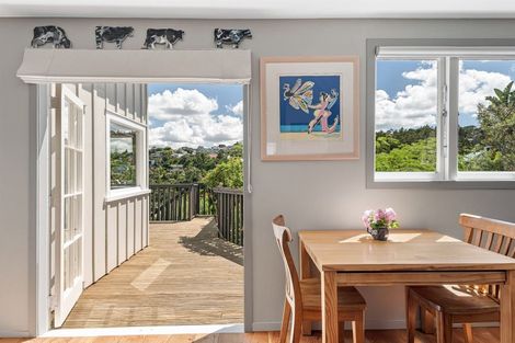 Photo of property in 91 Island Bay Road, Beach Haven, Auckland, 0626