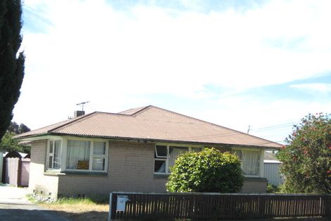 Photo of property in 15 Vancouver Crescent, Wainoni, Christchurch, 8061