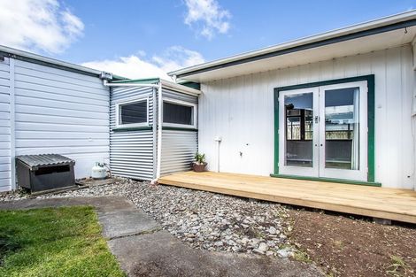 Photo of property in 34 School Road, Te Horo, Otaki, 5582