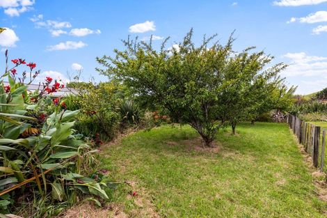 Photo of property in 3265 South Head Road, South Head, Helensville, 0874