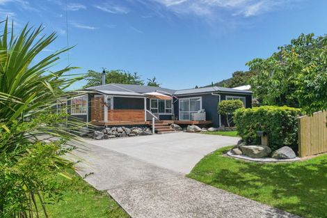 Photo of property in 42 Island View Road, Western Heights, Rotorua, 3015