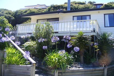 Photo of property in 25 Postgate Drive, Whitby, Porirua, 5024