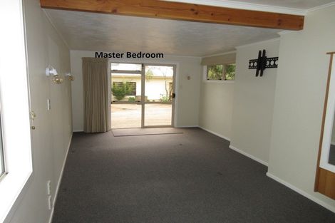 Photo of property in 15 Kowhai Grove, Raumati Beach, Paraparaumu, 5032
