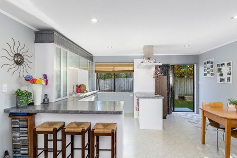 Photo of property in 4b Kimber Grove, Papamoa Beach, Papamoa, 3118