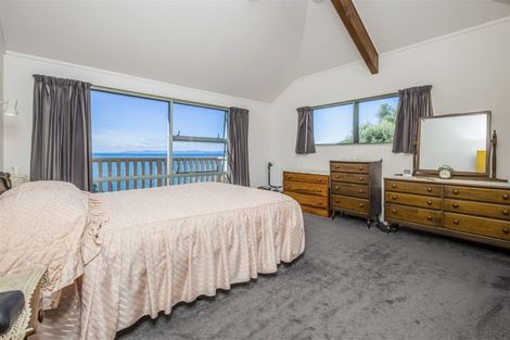 Photo of property in 63 Howard Road, Orere Point, Papakura, 2585