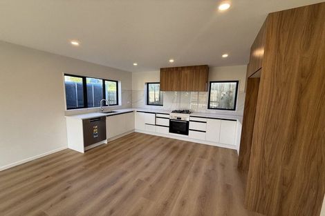 Photo of property in 44b Orams Road, Hillpark, Auckland, 2102